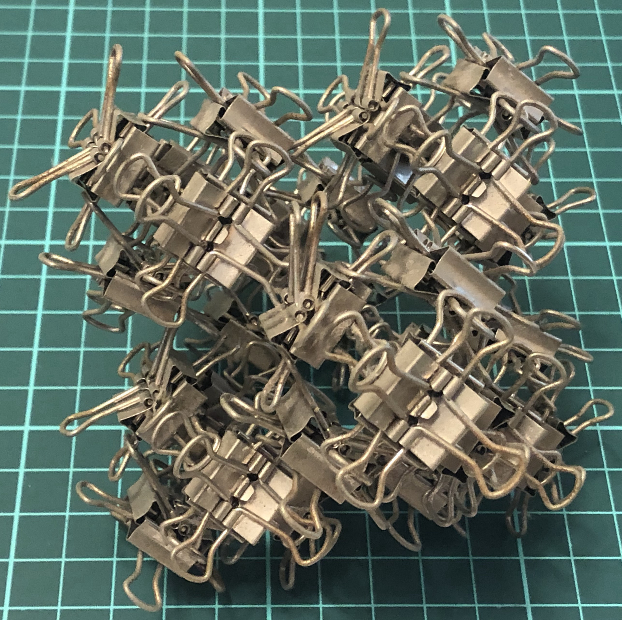 24 clips forming 12 Η-faces forming lofted cube
